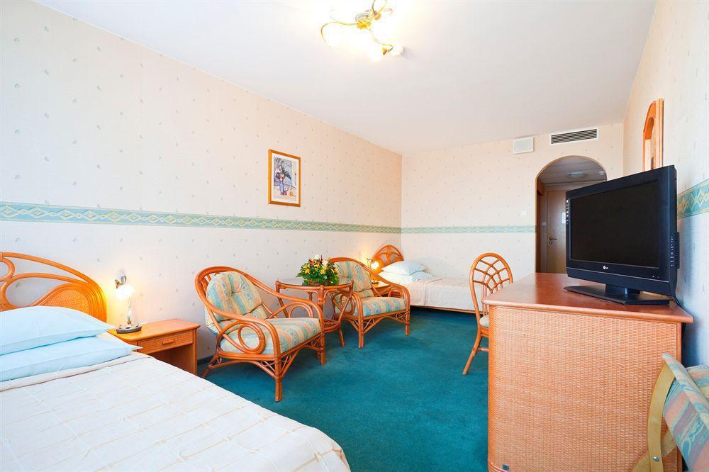 Hotel Ikar Πόζναν Εξωτερικό φωτογραφία